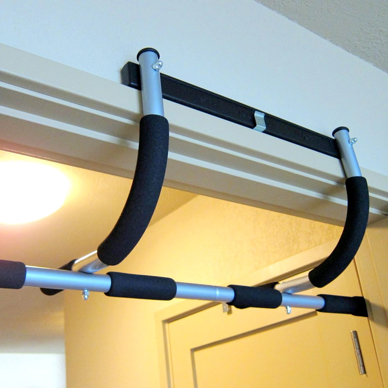 Home Gym Pull-Up & Chin-Up Bar | Foldable Heavy Duty Doorway Trainer with Padded Multi-Grip Handles | Fits 61–81 cm Frames | Black & Grey